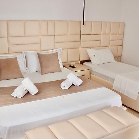 Qeparo Napolon Complex Otel Dış mekan fotoğraf