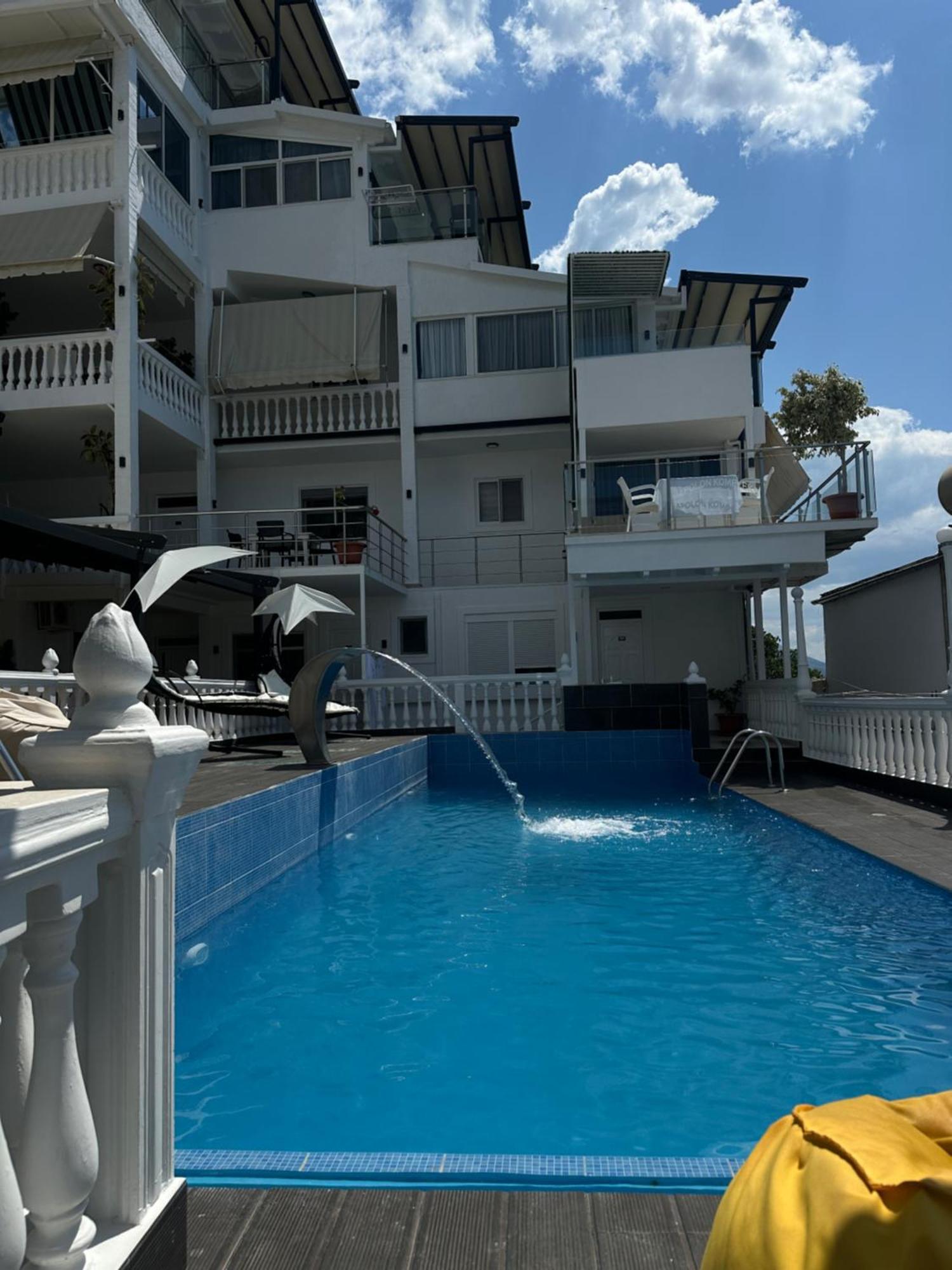 Qeparo Napolon Complex Otel Dış mekan fotoğraf