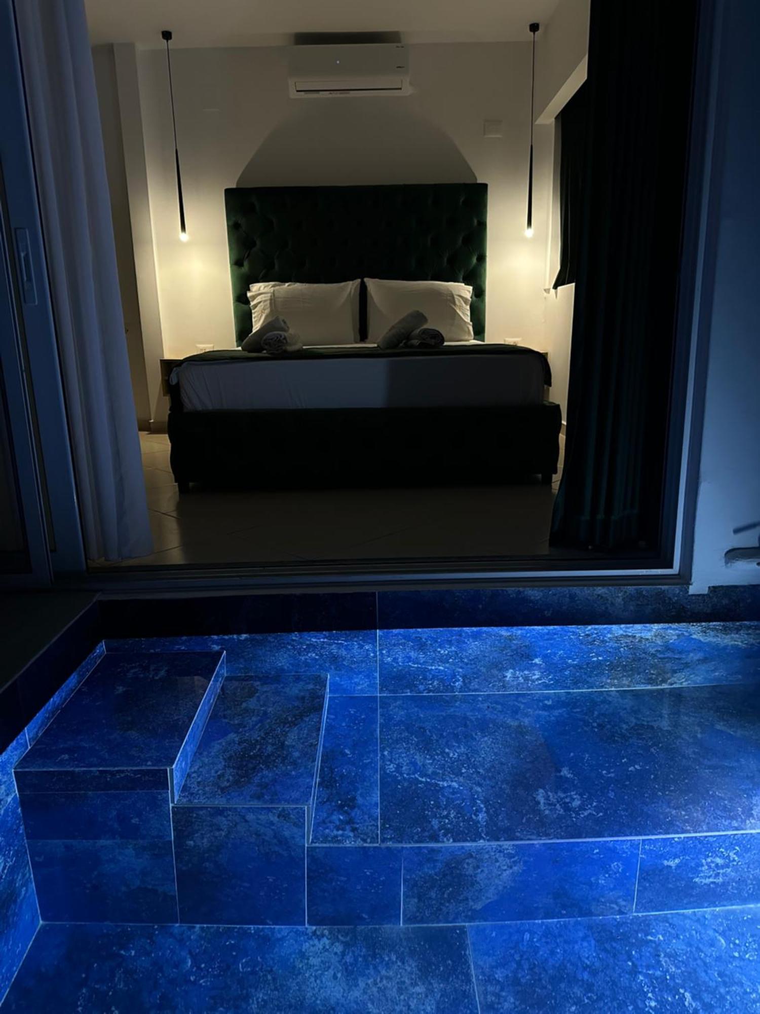 Qeparo Napolon Complex Otel Dış mekan fotoğraf