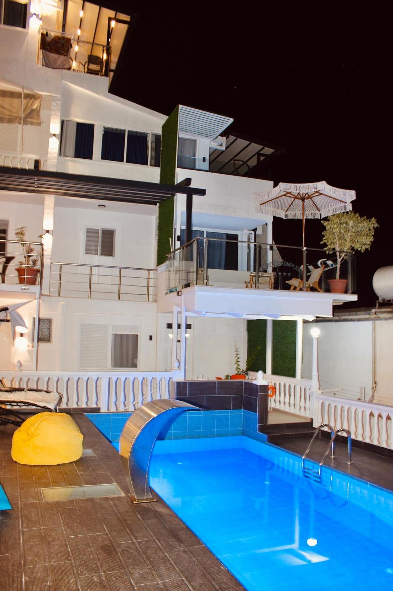 Qeparo Napolon Complex Otel Dış mekan fotoğraf