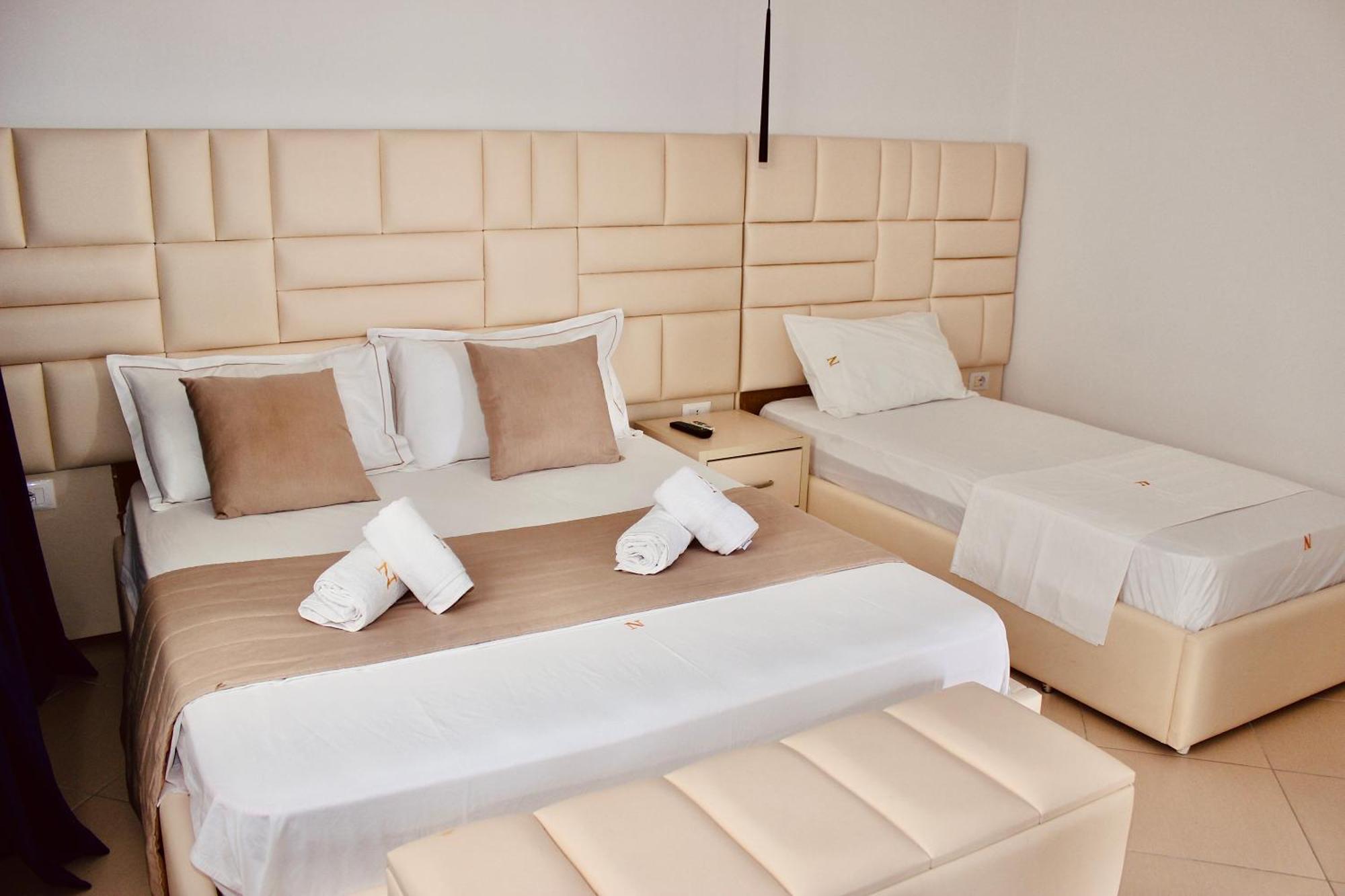 Qeparo Napolon Complex Otel Dış mekan fotoğraf